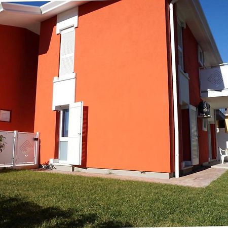 Relax By The Garden - Flat For Up To 6 Guests Apartman Porto Santa Margherita di Caorle Kültér fotó